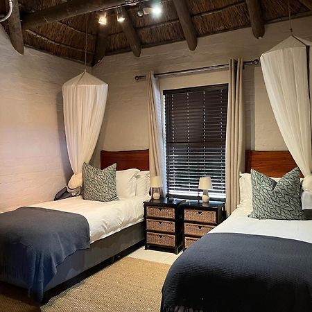 Mosaic Lagoon Lodge แสตนฟอร์ด ภายนอก รูปภาพ