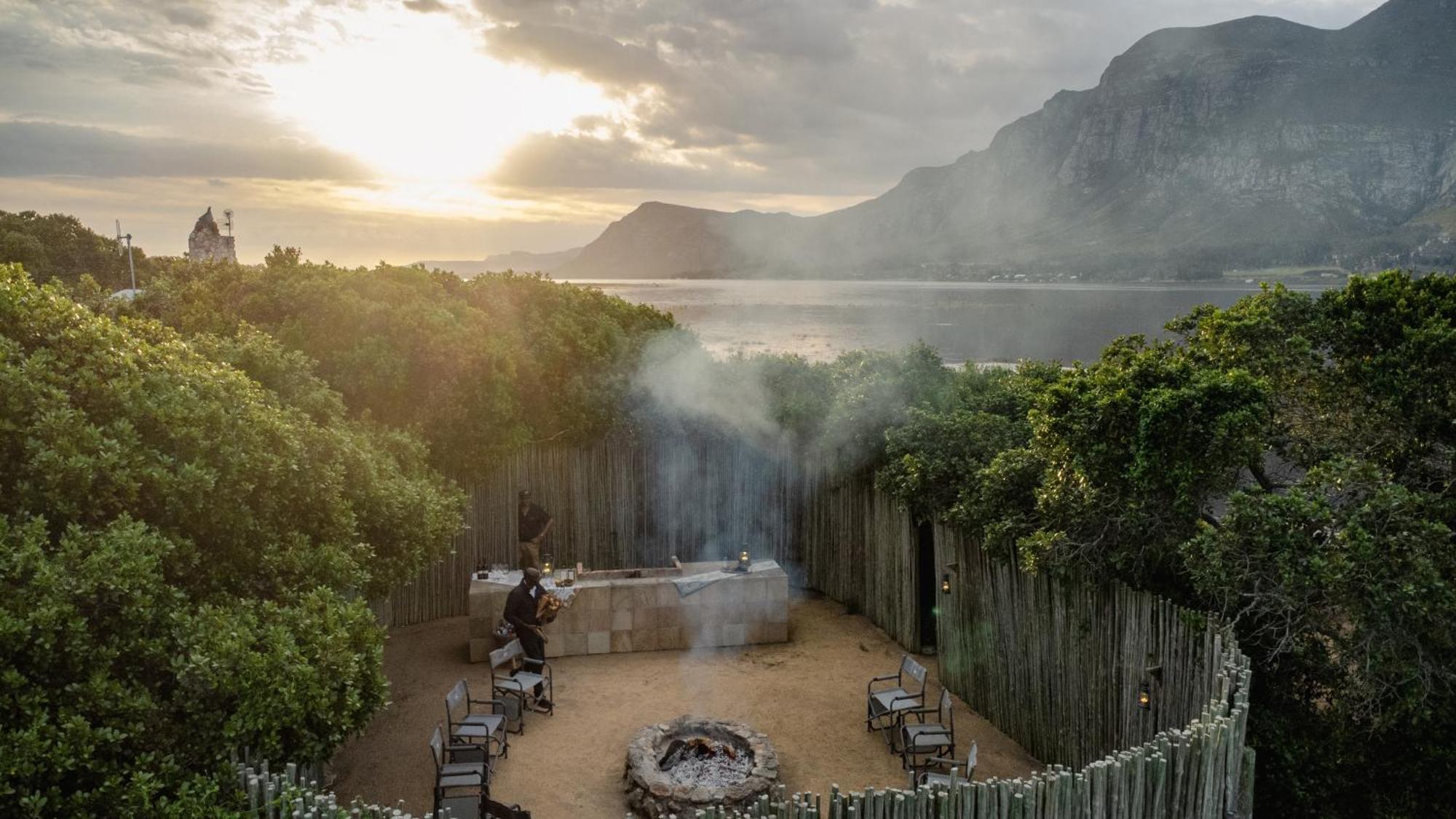 Mosaic Lagoon Lodge แสตนฟอร์ด ภายนอก รูปภาพ